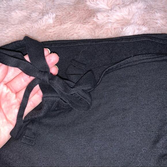 Lou & Grey Tie Shoulder Signature Soft Black Dress - Picture 4 of 13